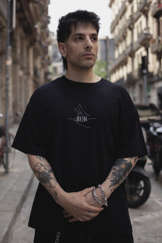 Camiseta KON oversized | Camichan 2